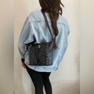 American West shoulder bag
